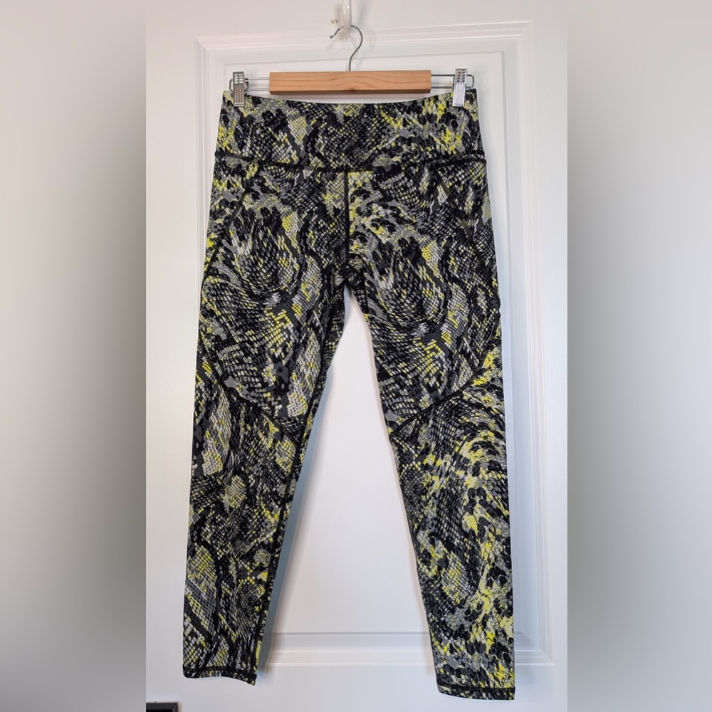 Sweaty Betty The Power 7/8 Length Citrus Green Snake Print Leggings Size Medium